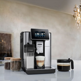 Une belle machine à café dans votre maison